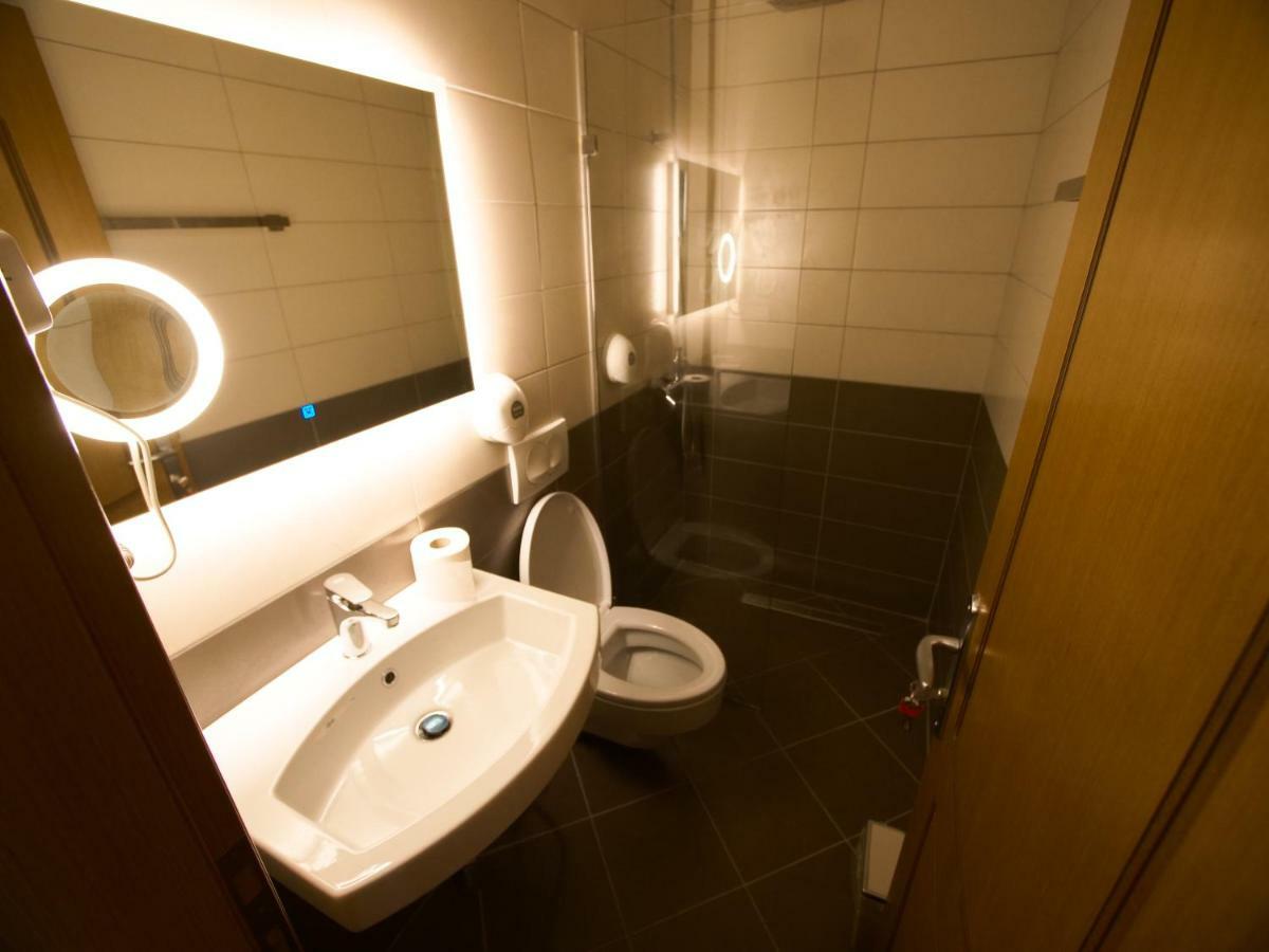 Hotel Lahuta Bajram Curri المظهر الخارجي الصورة